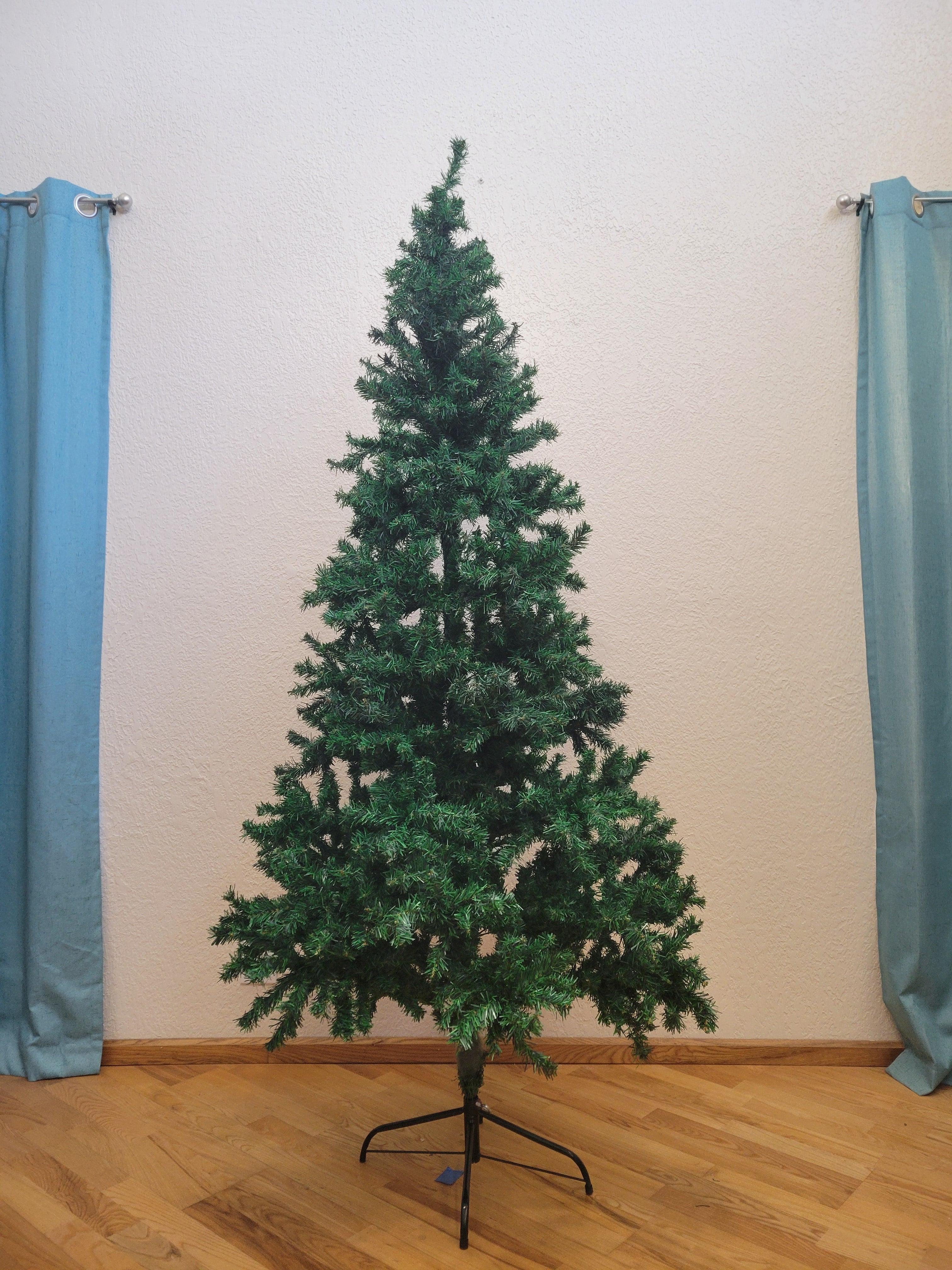 6.5 ft. Classic, Unlit - Artificial Rental